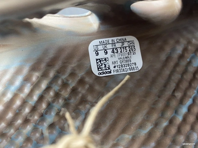 GY3969 Adidas Runner Foam Yeezy 1023